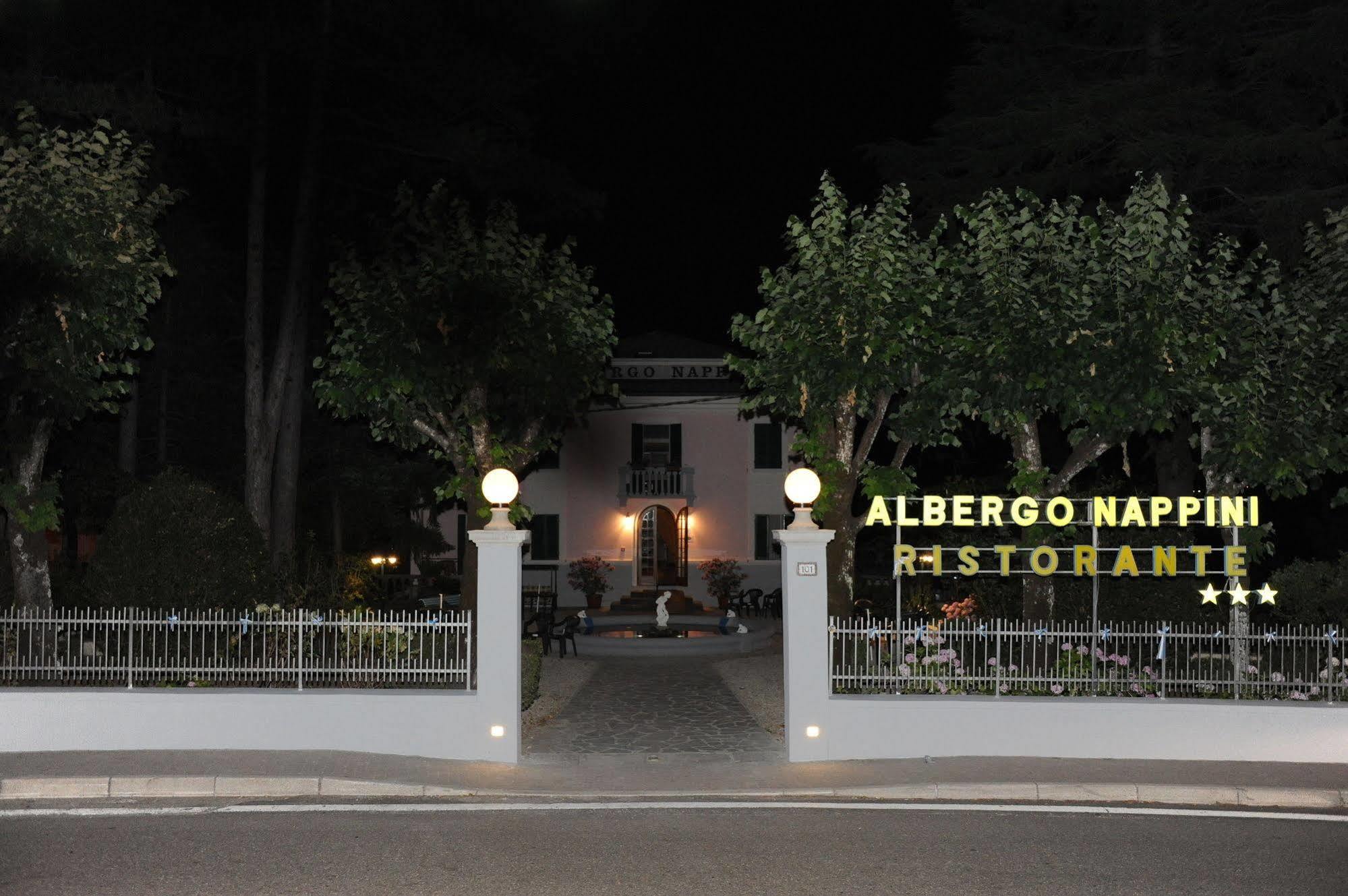 Albergo Nappini Lizzano In Belvedere Zewnętrze zdjęcie